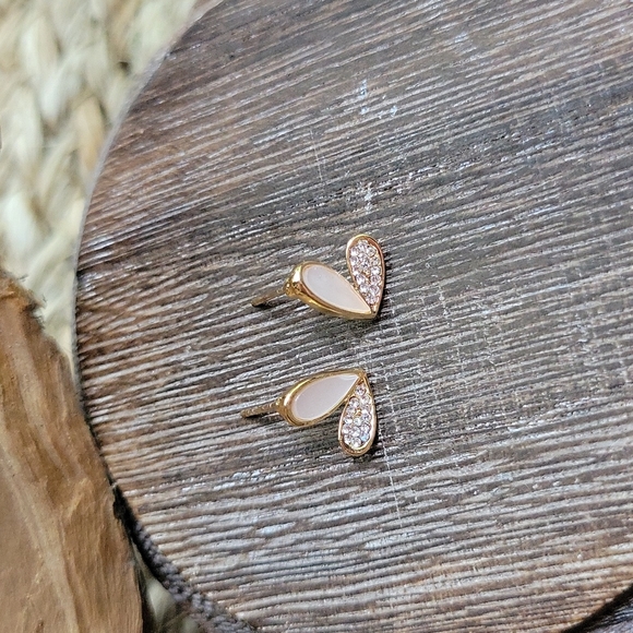 Mother of Pearl Sparkle Sided Abstract Heart Goldplated Post Earrings - Picture 3 of 5